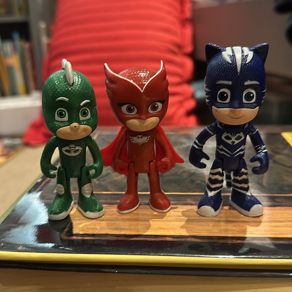Lot of Pj Masks characters and Romeo’s lab - Picture 2 of 4